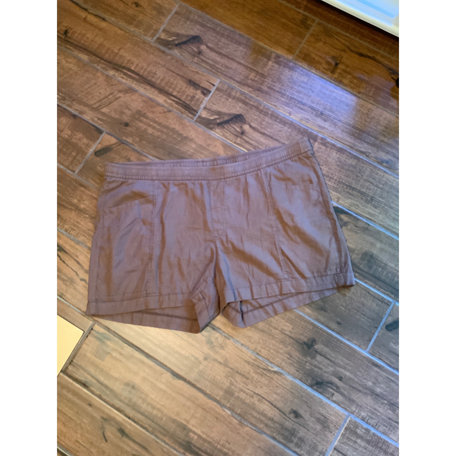 Old Navy Women's Highrise Linen Blend Shorts Brown Mauve Elastic Waist 4 Inseam